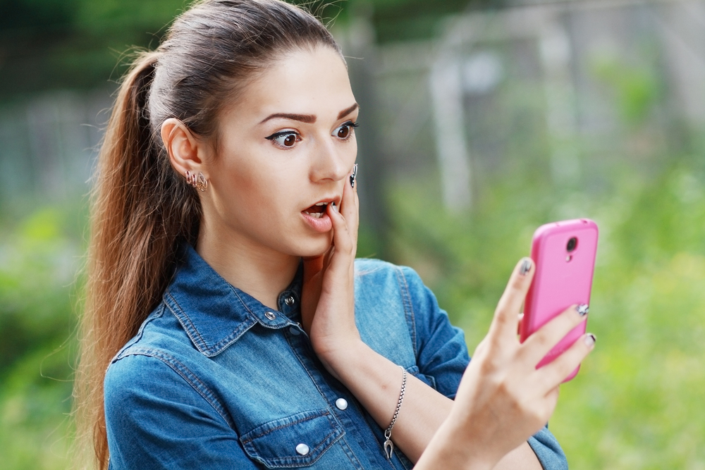 What should a woman do if she accidentally sends a sexy text message to someone besides her boyfriend