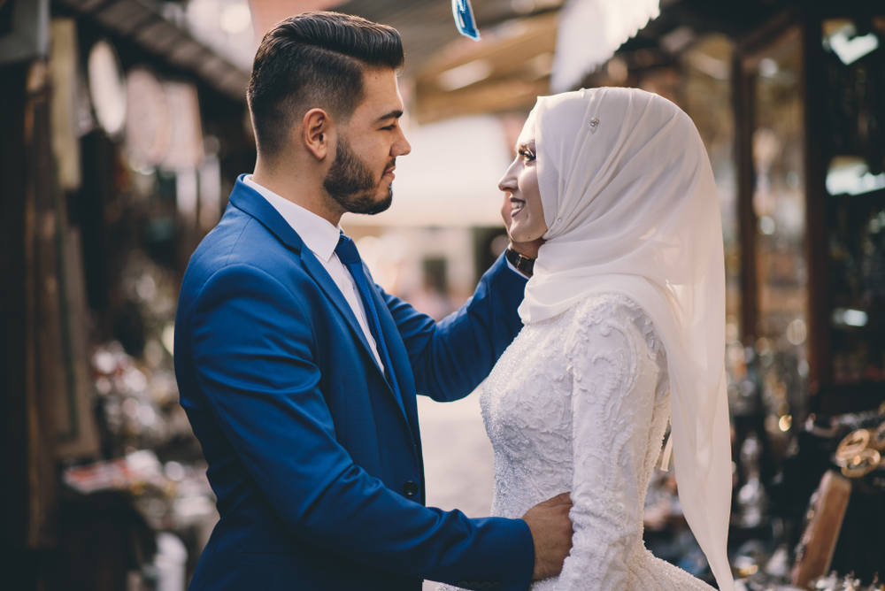 Do some Islamic couples wait until after they're married to date
