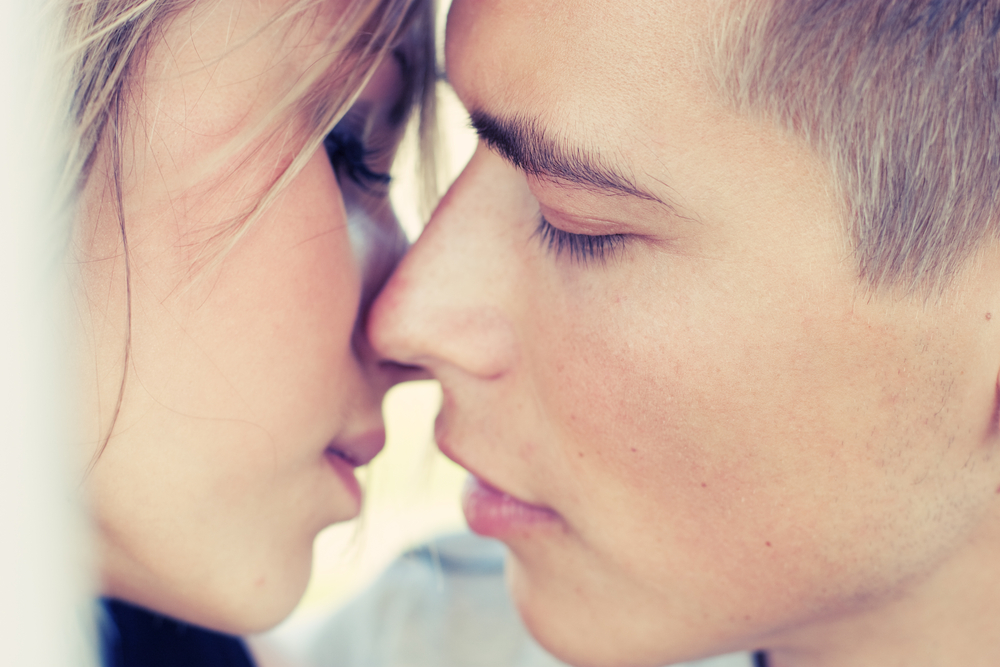 The roots of kissing may go much farther back